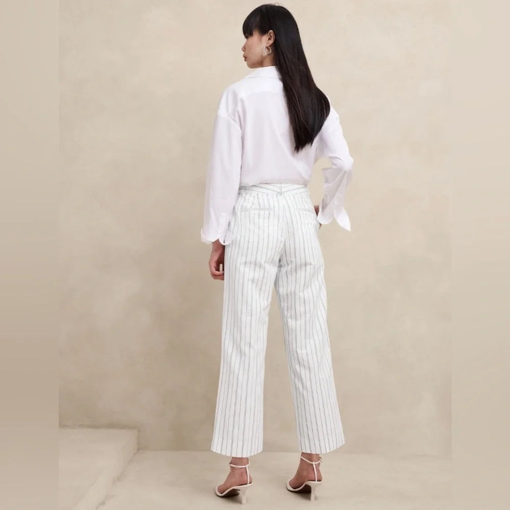 NWT Banana Republic Laguna Pinstripe Straight Ankle Pants Size 10 Long.